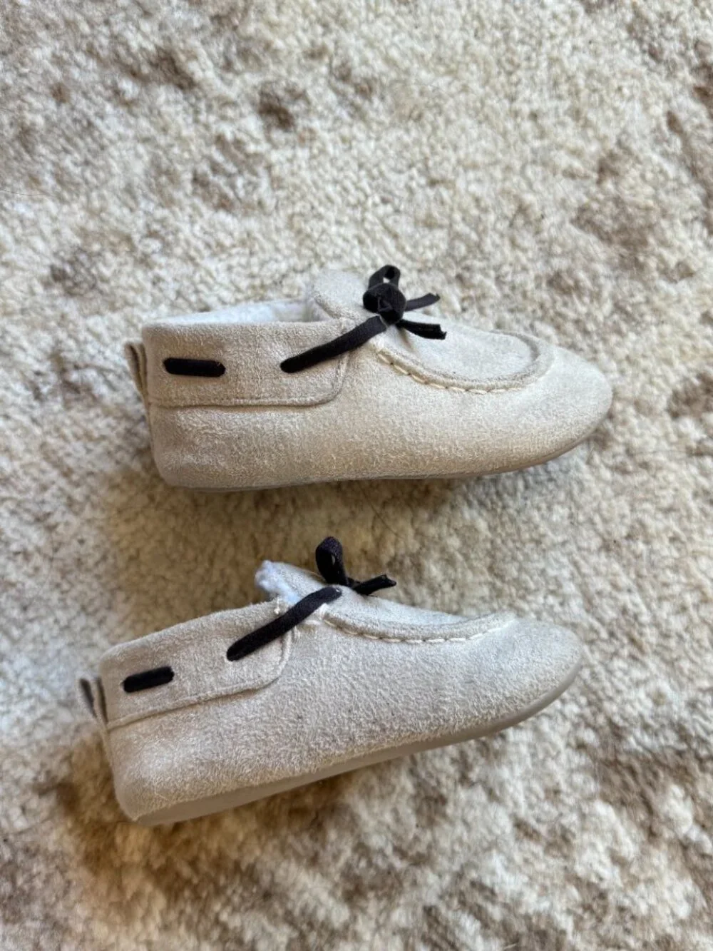 Carters barely worn